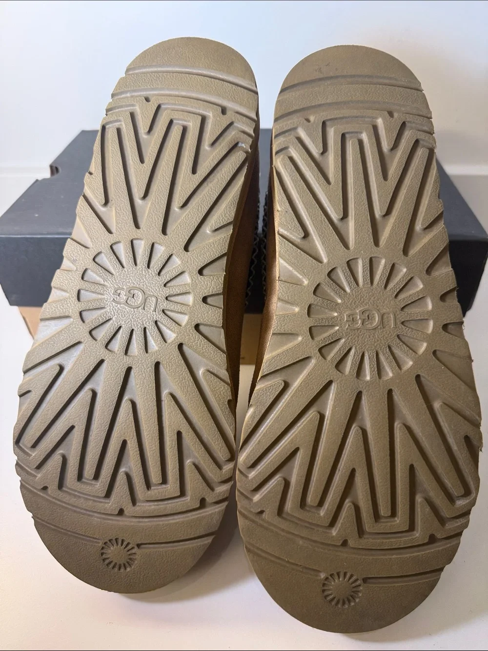 UGG Men's Chestnut Suede Tasman Slippers - Size 10 (Like New)